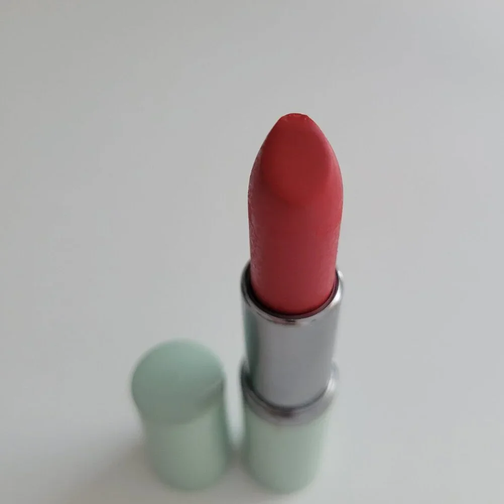 Clinique Dramatically Different Lipstick EXTRA RED Full Size RARE HTF Dented Tip